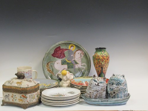 Lot 60 - Collection of decorative ceramics, mainly...