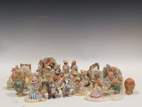 Lot 160 - A large collection of the World of Beatrix...