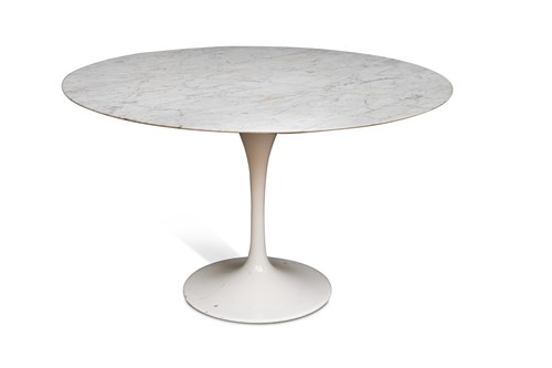 Lot 257 - Maurice Burke for Arkana, a Tulip dining table