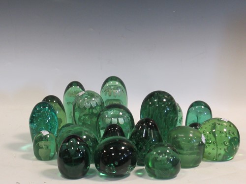 Lot 38 - 20 various glass dumps