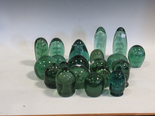 Lot 69 - 20 various glass dumps