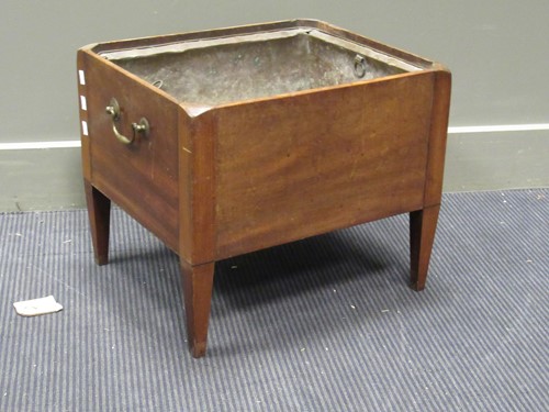 Lot 506 - A George III mahogany planter