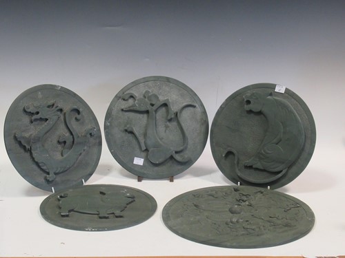 Lot 163 - A collection of eight Chinese carved hardstone...