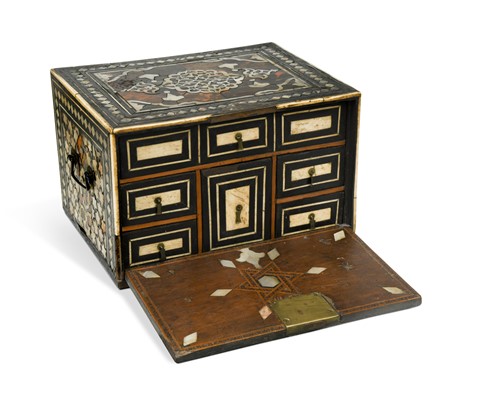 Lot 242 - An Ottoman table cabinet, early 18th Century