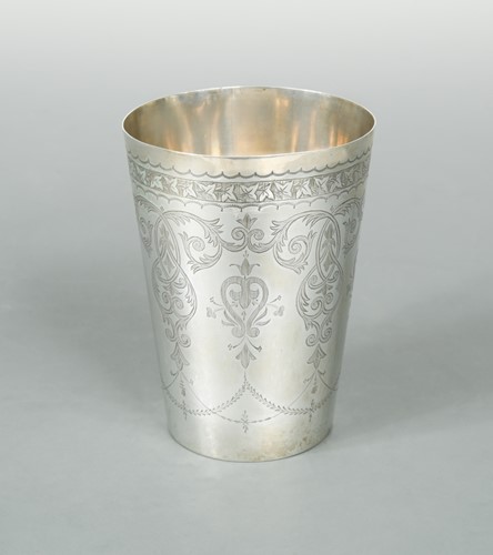 Lot 426 - A Victorian silver beaker