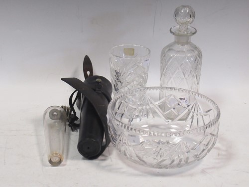 Lot 204 - A hunting flask in a leather case with a...