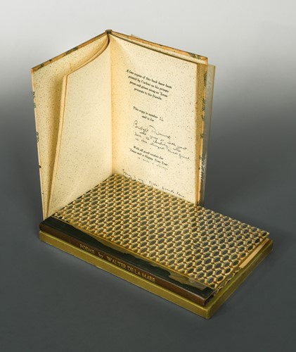 Lot 342 - CORVINUS PRESS. DE LA MARE (Walter) Poems,...