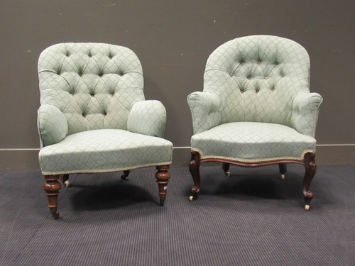Lot 518 - A Victorian spoon back button upholstered east...