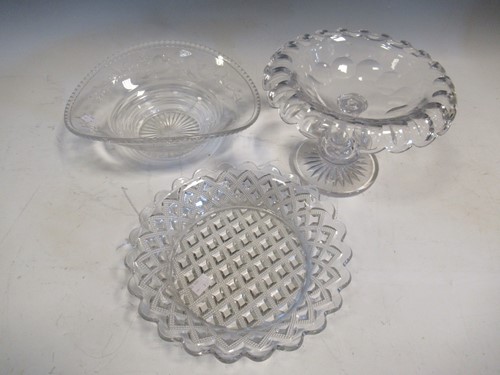 Lot 7 - A 19th century glass tazza; two glass bowls (3)