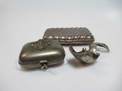 Lot 352 - A late Victorian silver cigarette case...