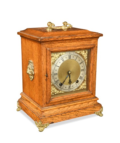 Lot 278 - An oak case mantel clock, circa 1900