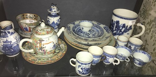 Lot 73 - Chinese and other porcelain: cups, plates,...