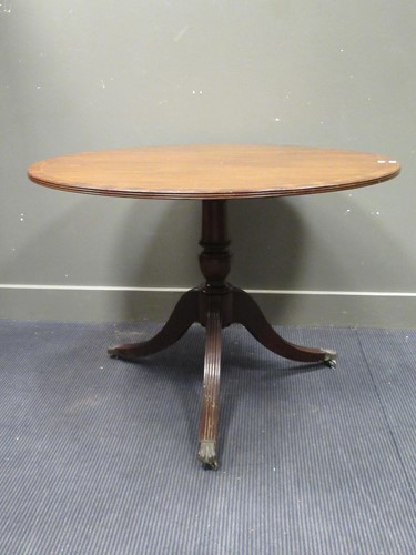 Lot 529 - A Regency style reproduction mahogany and...
