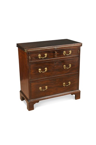 Lot 257 - A George III mahogany bachelor’s chest