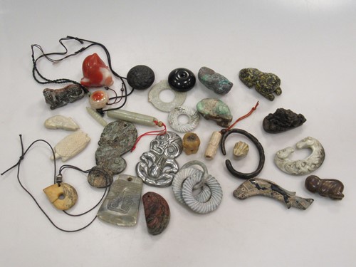 Lot 121 - A collection of Chinese and other small stone...