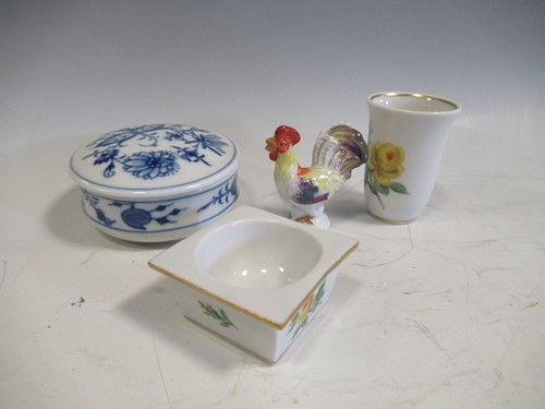 Lot 101 - A group of Meissen porcelain to include a...