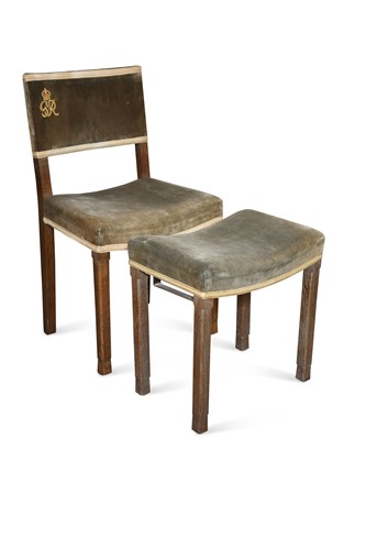 Lot 232 - A George VI oak coronation chair by Hands & Sons