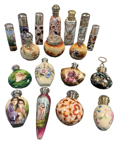 Lot 309 - A collection of Victorian and later ceramic scent / snuff bottles