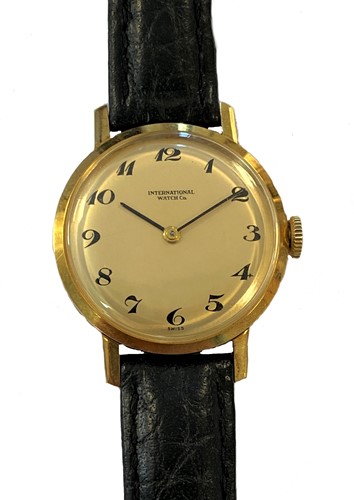 Lot 241 - IWC - A Swiss 18ct gold wristwatch