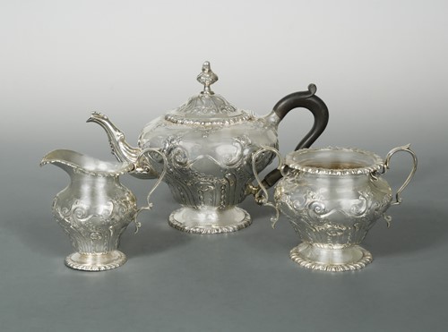 Lot 413 - A Victorian silver three-piece tea set