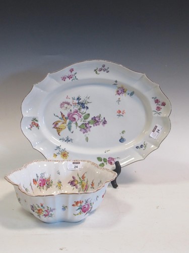Lot 67 - An 18th century Meissen shaped oval plate and...