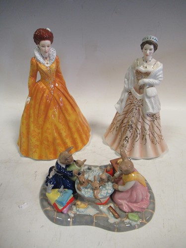 Lot 59 - A Royal Doulton model of Queen Elizabeth I and...