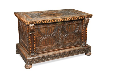 Lot 516 - A continental oak coffer, early 20th century