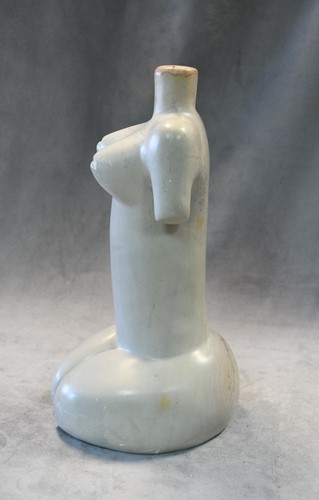 Lot 84 - A carved hardstone model of a female nude