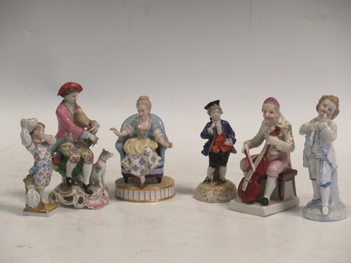 Lot 98 - An 18th century Cheslea porcelain figure of a...