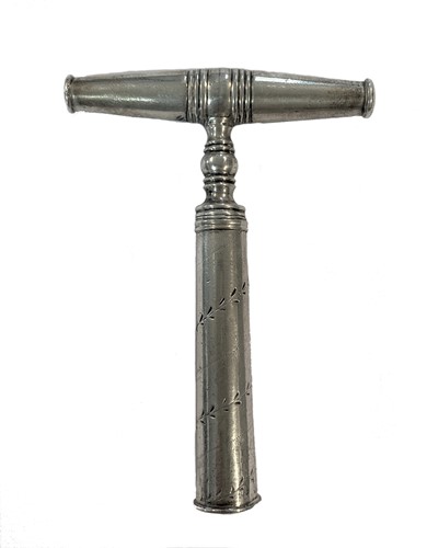 Lot 270 - An early 19th century Dutch metalwares silver travelling corkscrew