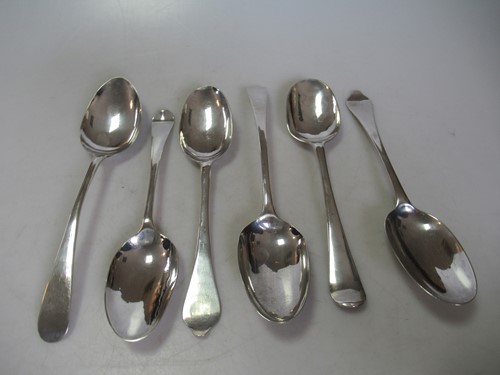 Lot 233 - A collection of 6 early silver tablespoons,...