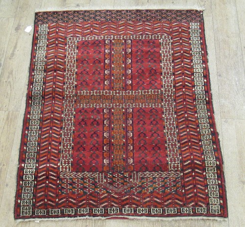 Lot 643 - A tribal rug, 133 x 101 cm