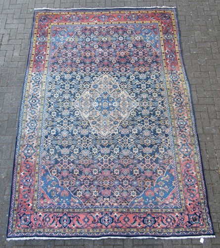 Lot 635 - 5 assorted decorative rugs and carpets, Middle East and other