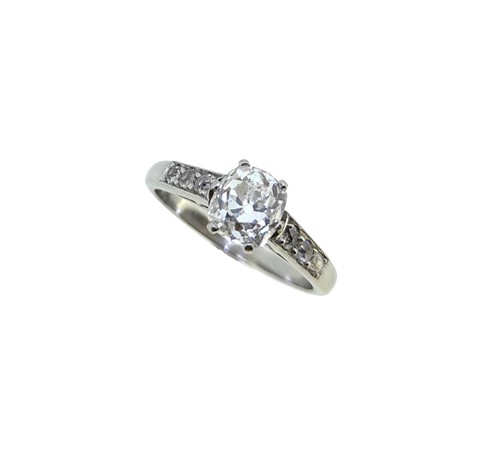 Lot 163 - An early 20th century diamond solitaire ring