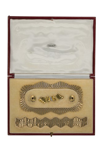 Lot 150 - James Walker - A gold  necklet and bracelet, together with a brooch and pair of ear studs