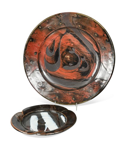 Lot 94 - § David Frith (British, born 1943) for Brookhouse Pottery, a monumental stoneware charger