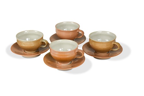 Lot 100 - § Gwyn Hanssen Pigott (1935-2013), a set of four porcelain cups and saucers