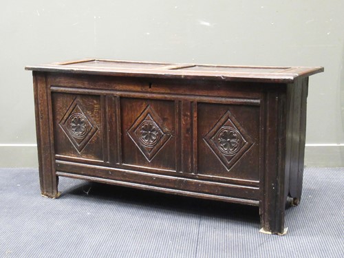 Lot 697 - A 17th century oak panelled coffer chest 69 x...