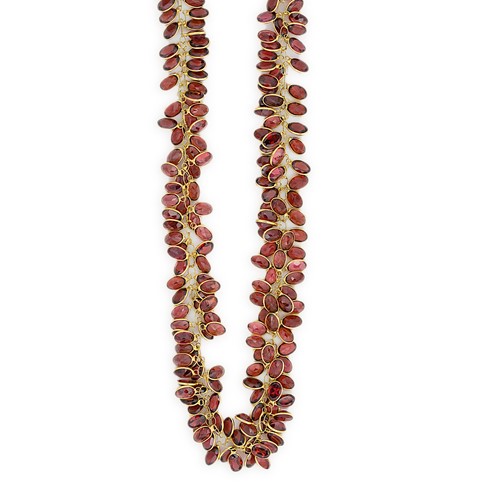 Lot 32 - A garnet set fringe necklet