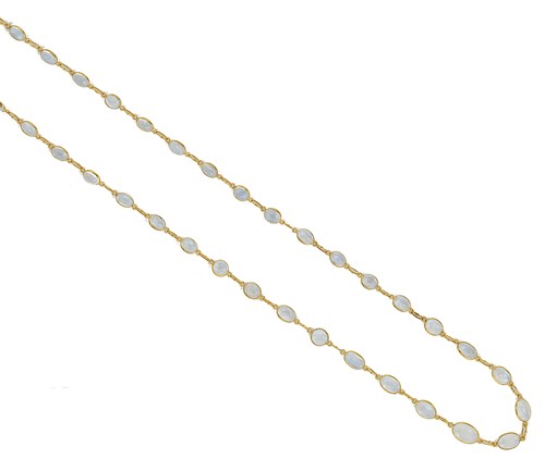 Lot 77 - A modern moonstone set necklet