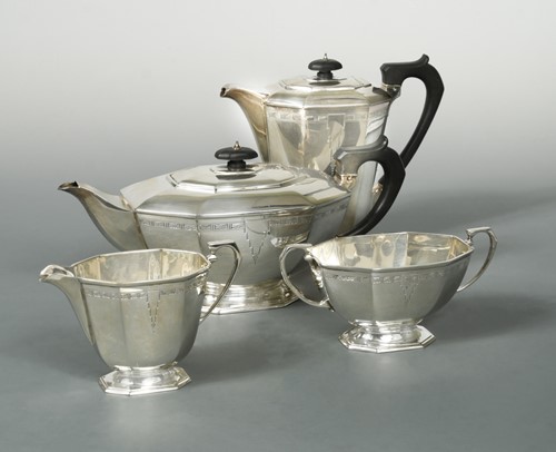 Lot 465 - A George V silver four-piece tea set