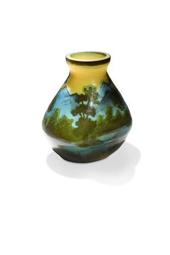 Lot 6 - Emile Gallé (French, 1846-1904), a cameo glass vase