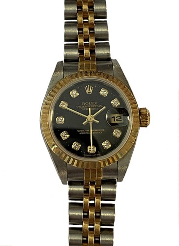 Lot 253 - Rolex - A two colour 'Oyster Perpetual Datejust' wristwatch