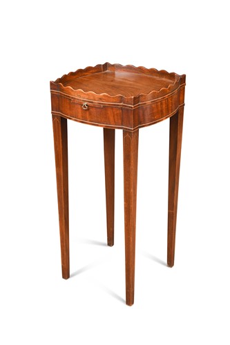 Lot 801 - A George III mahogany urn stand