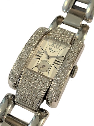 Lot 237 - Chopard - A steel and diamond set 'La Strada' wristwatch