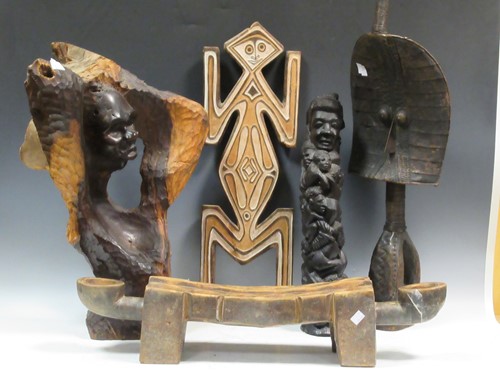 Lot 281 - A collection of large African carvings (5)
