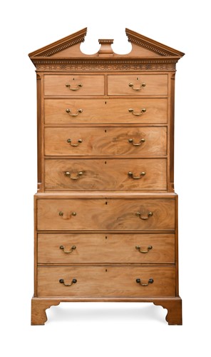 Lot 773 - A George III mahogany chest on chest