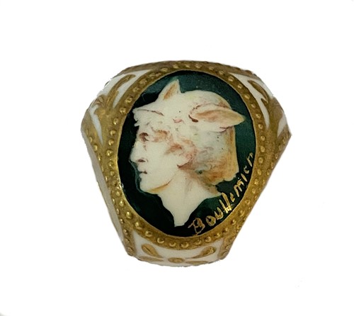 Lot 303 - A 19th century porcelain scarf ring