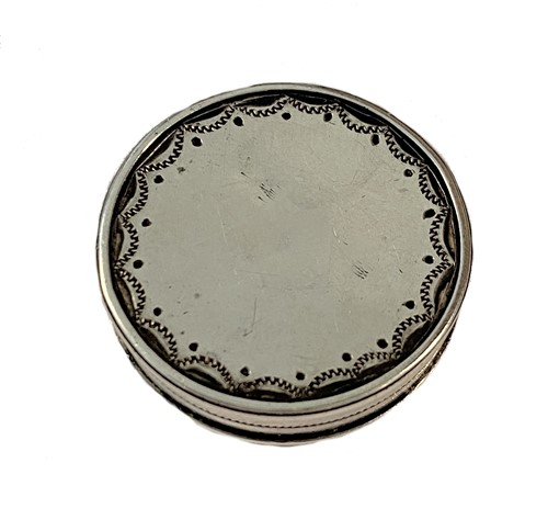 Lot 273 - A Georgian counter box with mother-of-pearl counters