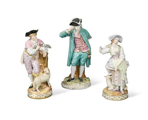 Lot 497 - A 19th century Meissen figure of a naval officer